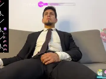 Chaturbate Free Porn Cam of tom_blunt96