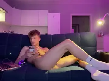 Chaturbate Free Live Porn of andytwinkkk