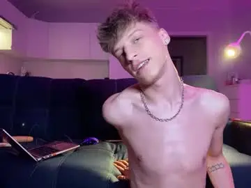 Chaturbate Adult Webcams of andytwinkkk