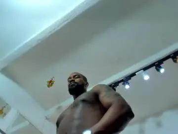 Chaturbate Sex Cam of tafari_1