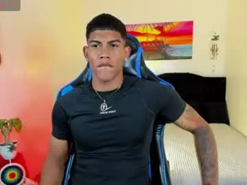 Chaturbate Live Porn of damian_latinxxx