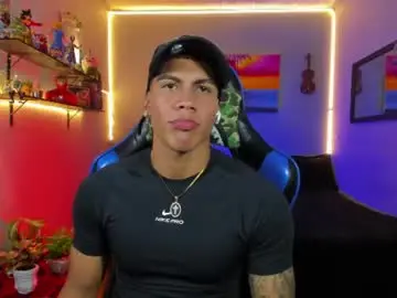Chaturbate Watch Live Sex Cams of damian_latinxxx