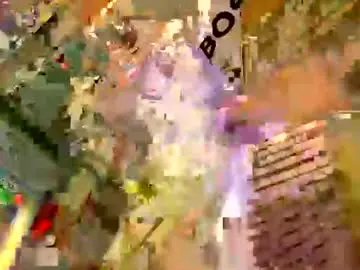 Chaturbate Watch Live Sex Cams of wajlyhaze2