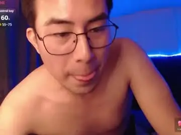 Chaturbate Free Live Porn of andrewmhilton_