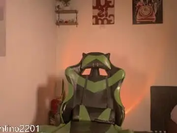 Chaturbate Live Sex Cam of valentino_2201