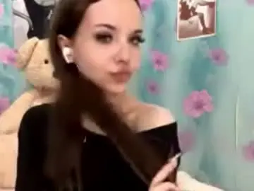 Chaturbate Live Sex Cam of zoniaferracioli
