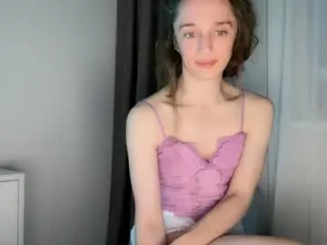 Chaturbate Live Sex of shy_schoolgirl_