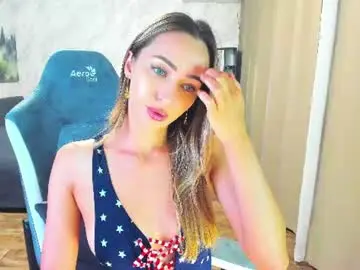 Chaturbate Free Porn Cam of berry_lipsss