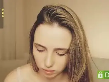 Chaturbate Free Porn Cam of shypeachmaru