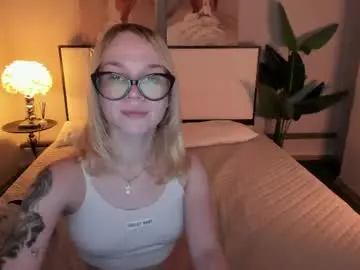 Chaturbate Watch Live Sex Cams of ameli18
