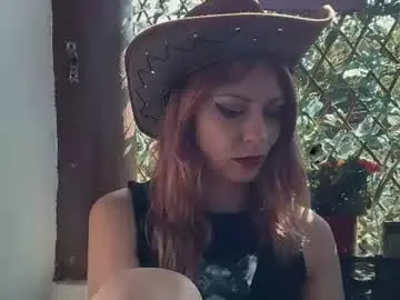 Chaturbate Adult Webcams of karoline121