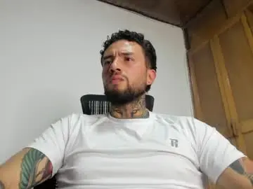 Chaturbate Free Porn Cam of master_steven_01
