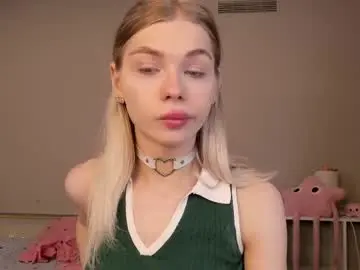 Chaturbate Live Sex of blondy_fina
