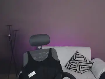 Chaturbate Live Sex Cam of evee_e