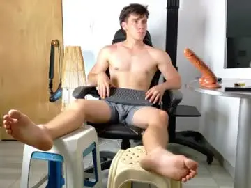 Chaturbate Adult Webcam of harry_brown2324