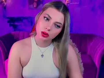 Chaturbate Watch Live Sex Cams of hyileyclark