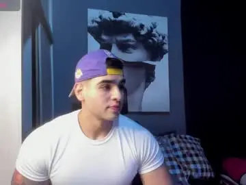Chaturbate Live Porn of nicolasmuscle