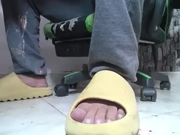 Chaturbate Private Sex Chat of srfindomfeet_
