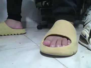 Chaturbate Nude Webcam of srfindomfeet_