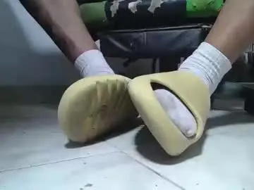 Chaturbate Sex Cam of srfindomfeet_
