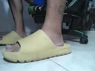 Chaturbate Adult Video Chat of srfindomfeet_