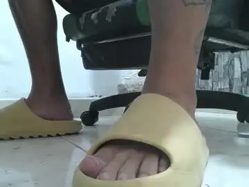 Chaturbate Sex Cam of srfindomfeet_