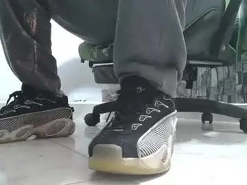 Chaturbate Adult Video Chat of srfindomfeet_