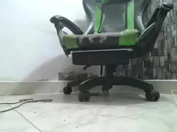 Chaturbate Best live sex cam show of srfindomfeet_