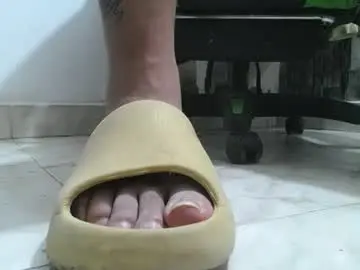 Chaturbate Sex Chat of srfindomfeet_