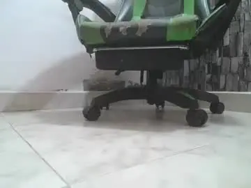 Chaturbate Best Webcam of srfindomfeet_