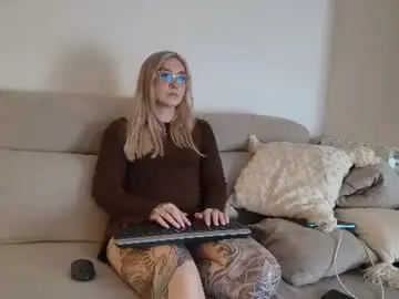 Chaturbate Free Live Porn of tattoobbgirl