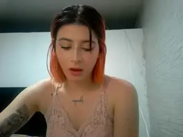 Chaturbate Live Porn of bella_thorne1999