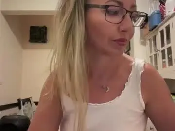 Chaturbate Best live sex cam show of moonieblu