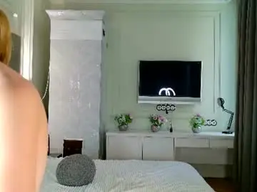 Chaturbate Live Sex Cam of miu__miuu