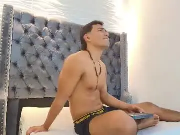 Chaturbate Adult Video Chat of marco_smith2
