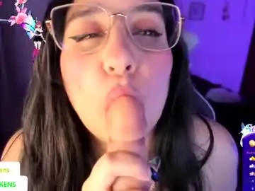 Chaturbate Sex Chat of tellme_maddie