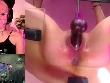 Chaturbate Live Sex Cam of vivicute_