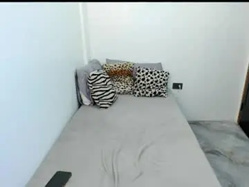 Chaturbate Free Porn Cam of emilyluna07