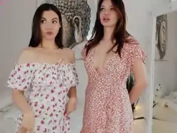 Chaturbate Adult Webcam of lili_and_niki