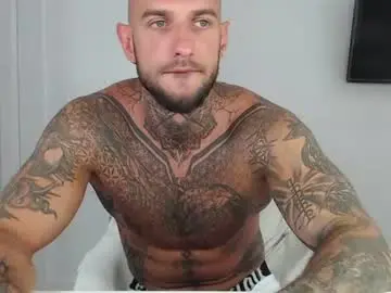 Chaturbate Live Sex Cam of maxi_foxxx