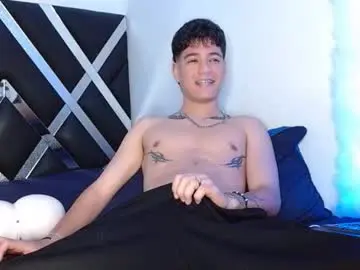 Chaturbate Adult Video Chat of levy_steve