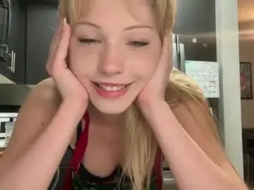 Chaturbate Live Sex Cam of chloebabie
