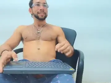 Chaturbate Best live sex cam show of felipe_diamond