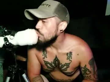 Chaturbate Free Live Porn of brownboyt