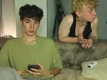Chaturbate Adult Video Chat of em_chipsi