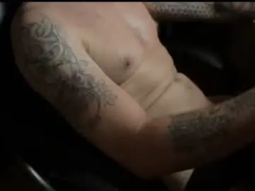 Chaturbate Live Sex Cam of kaiklixen69