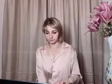 Chaturbate Nude Webcam of crystalfever_