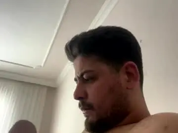 Chaturbate Adult Video Chat of realhornyboy35