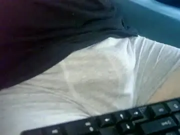 Chaturbate Live Sex Cam of cuteman88