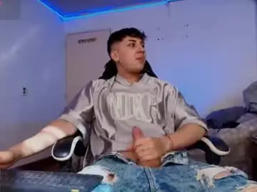 Chaturbate Sex Cam of oliver_kyy